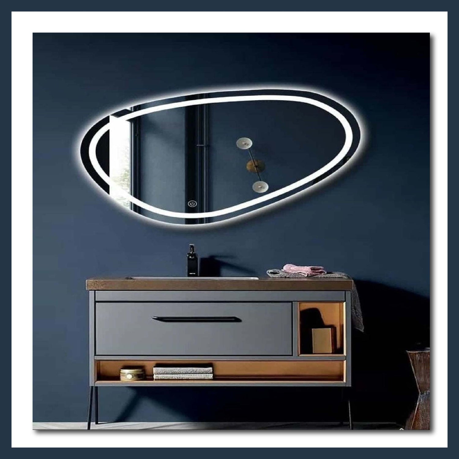 Elongated oval